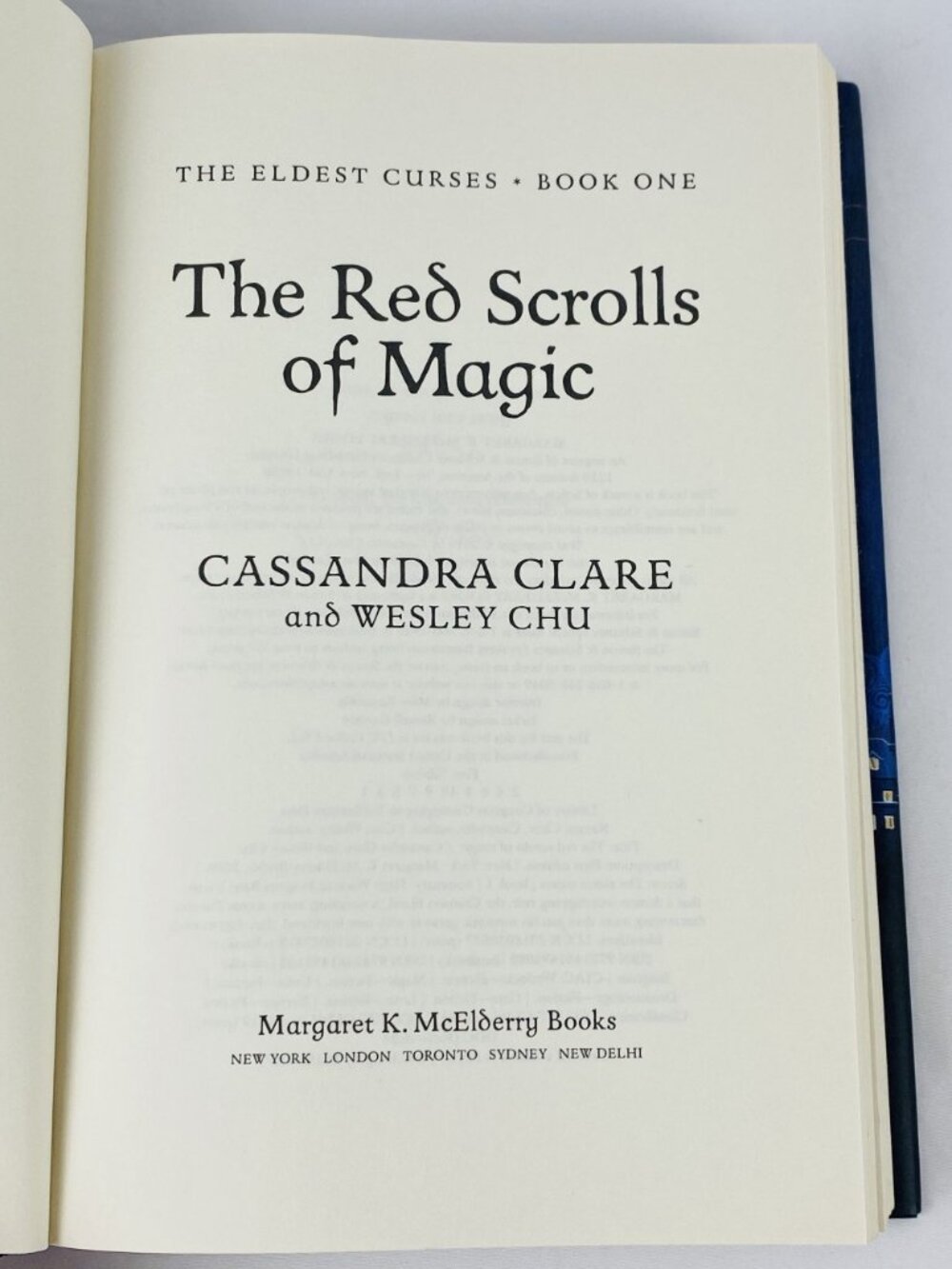 The Red Scrolls Of Magic & The Lost Book Of The White By Clare & Chu HC TEC - Picture 5 of 8